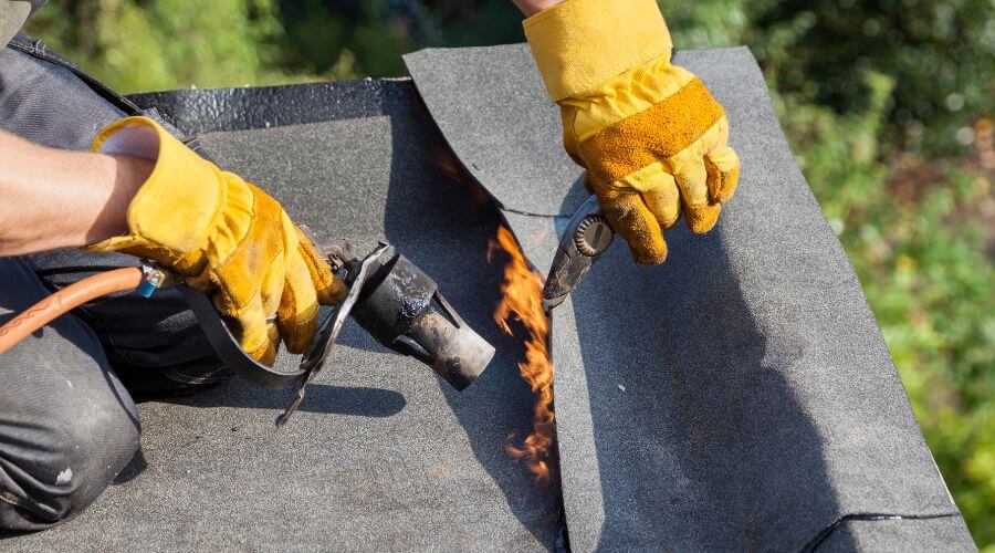 Expert Emergency Roof Repairs services in Aurora, IN